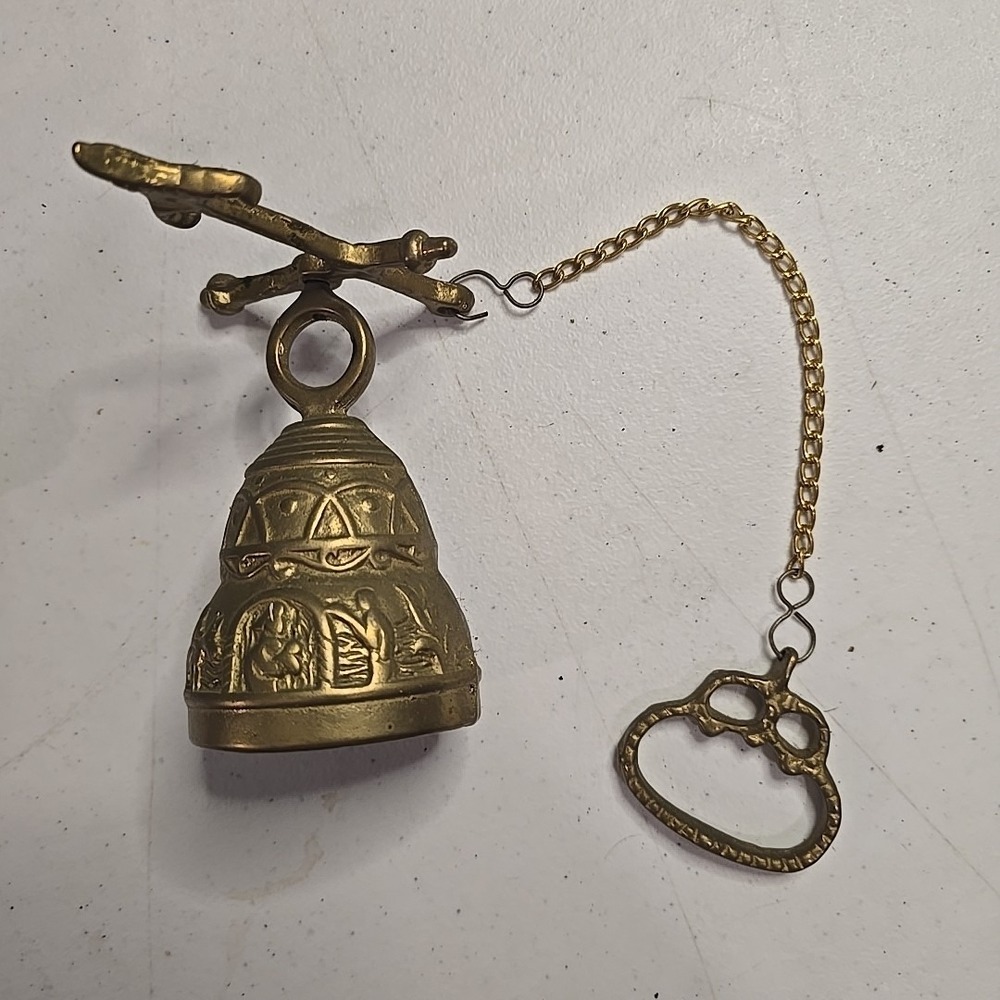 20th Century Antique Brass‎ Monastery/Door Bell With Chain
